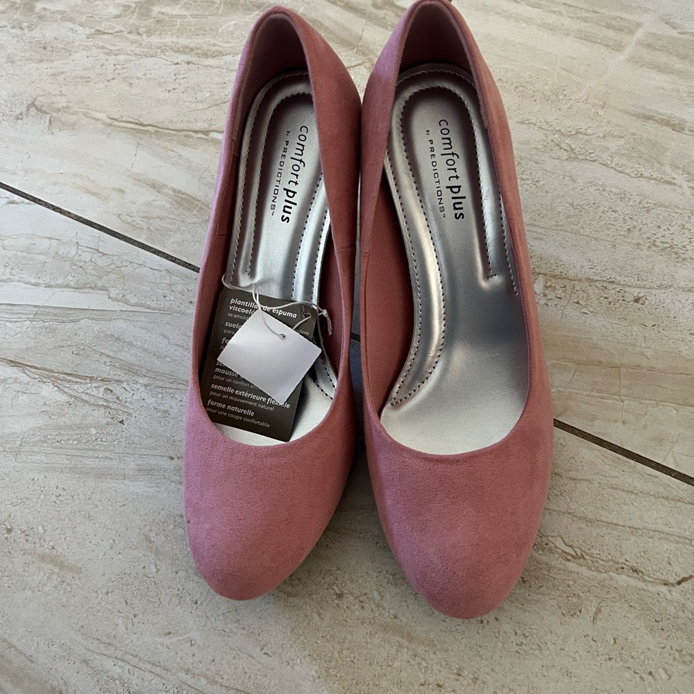 Pink heels